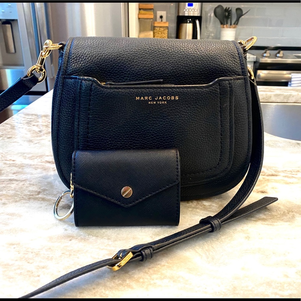 Marc Jacobs Crossbody & Card Case